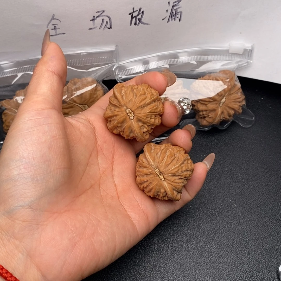 刘***爷文玩核桃把件铁锤全