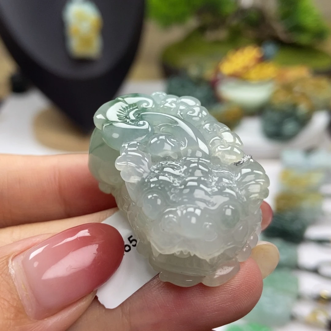 颈饰未镶嵌翡翠A8 阴阳眼高冰飘花含珠如意貔貅