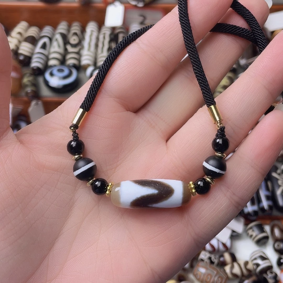 未镶嵌颈饰玛瑙/玉髓