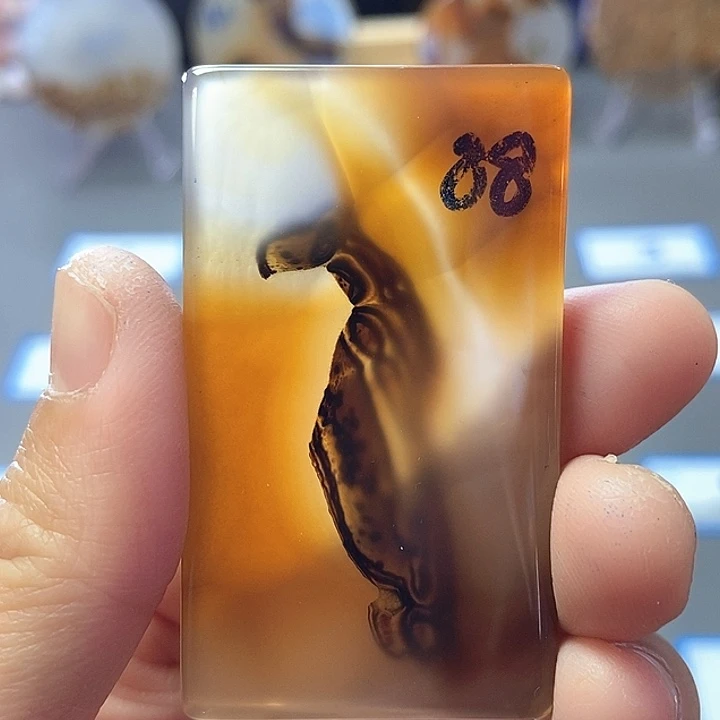 玛瑙/玉髓未镶嵌珠宝半成品