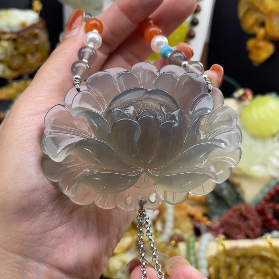 未镶嵌蛇纹石玉颈饰