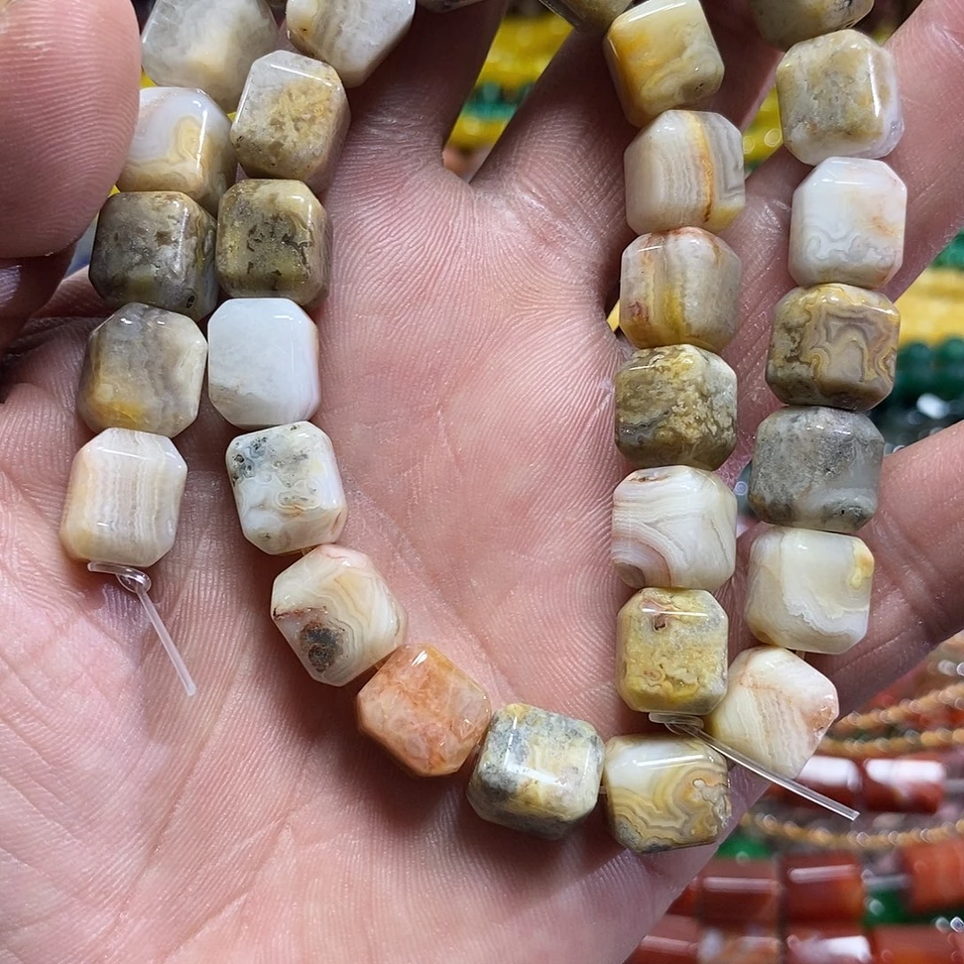 玛瑙/玉髓未镶嵌珠宝半成品天然疯狂玛瑙方糖一条卡10mm