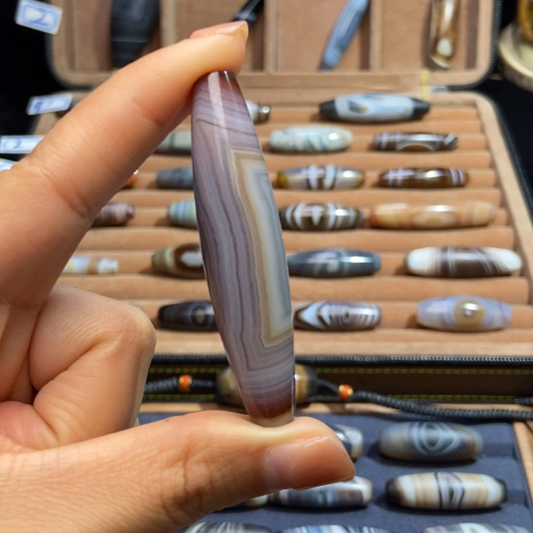 索***卓玛瑙/玉髓未镶嵌颈饰