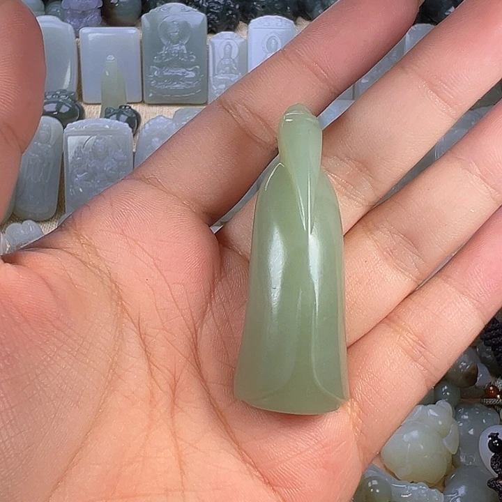 为***当颈饰未镶嵌和田玉