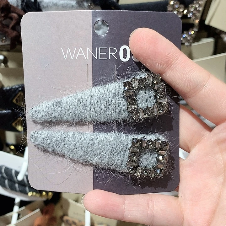 布艺非金属灰色方钻拜拜