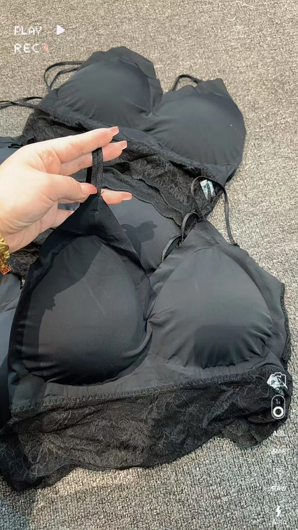 大版通勤拼蕾丝吊带抹胸美背，大胸闭眼入穿200斤的来了