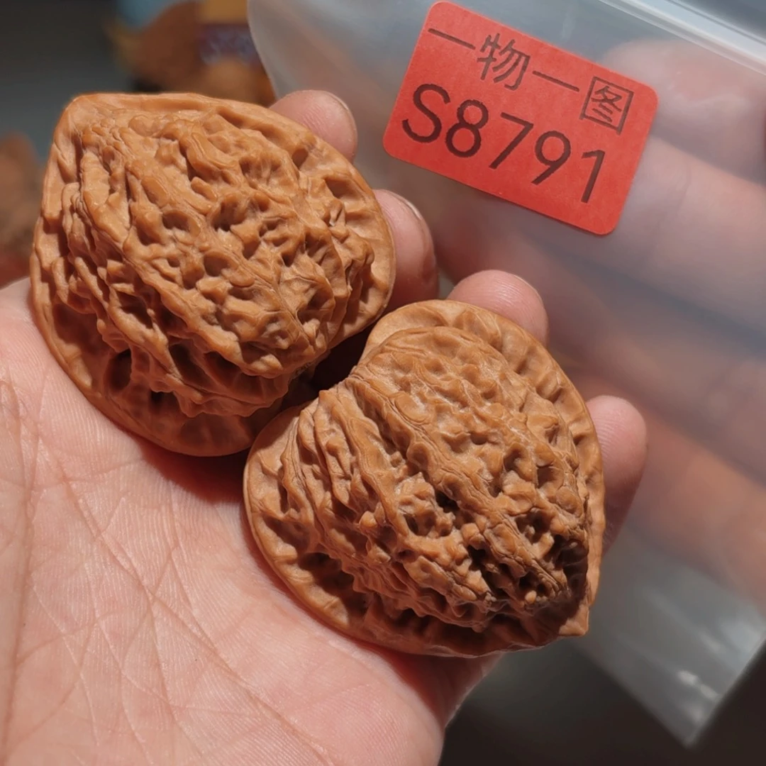 把件文玩核桃金牛