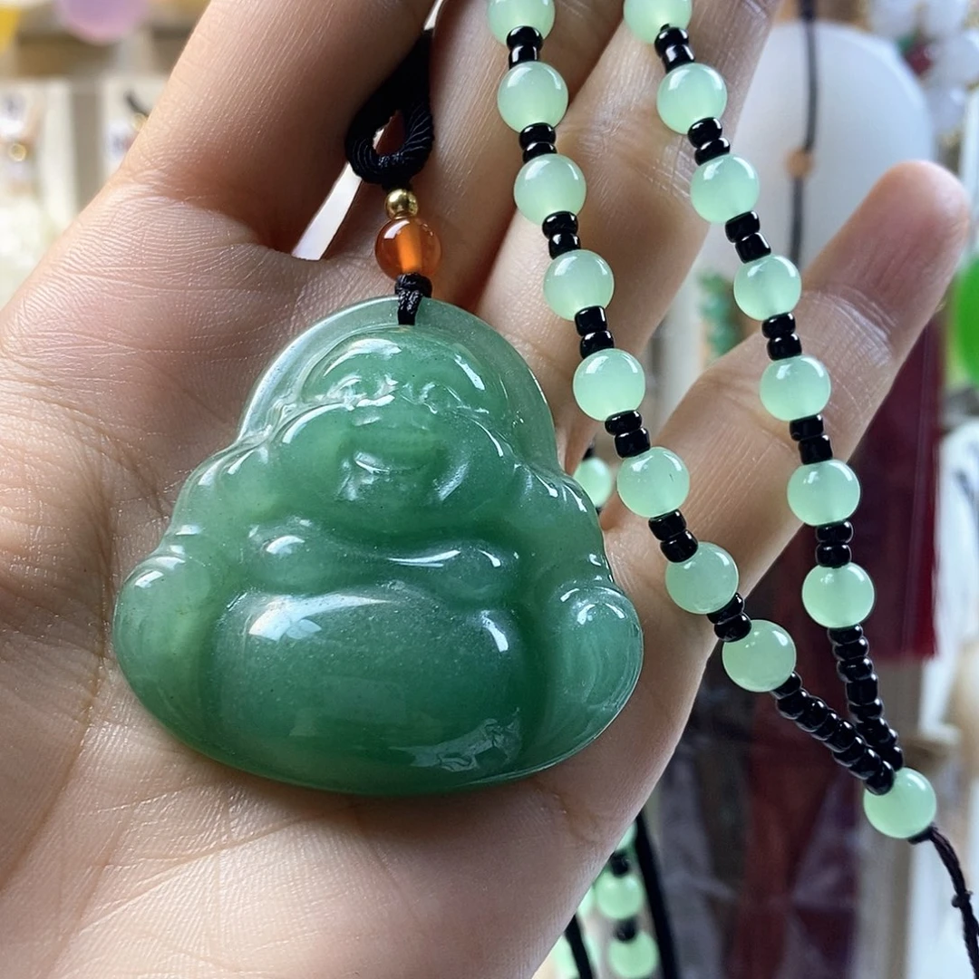 一***疼石英质玉未镶嵌颈饰