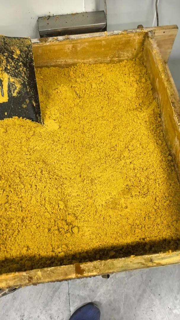 桑蚕丝纯手工义乌红糖姜糖粉末块块麻花混合披肩围巾