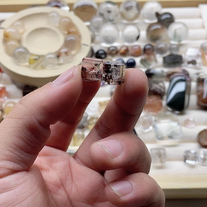 水晶无未镶嵌粥***?水晶67