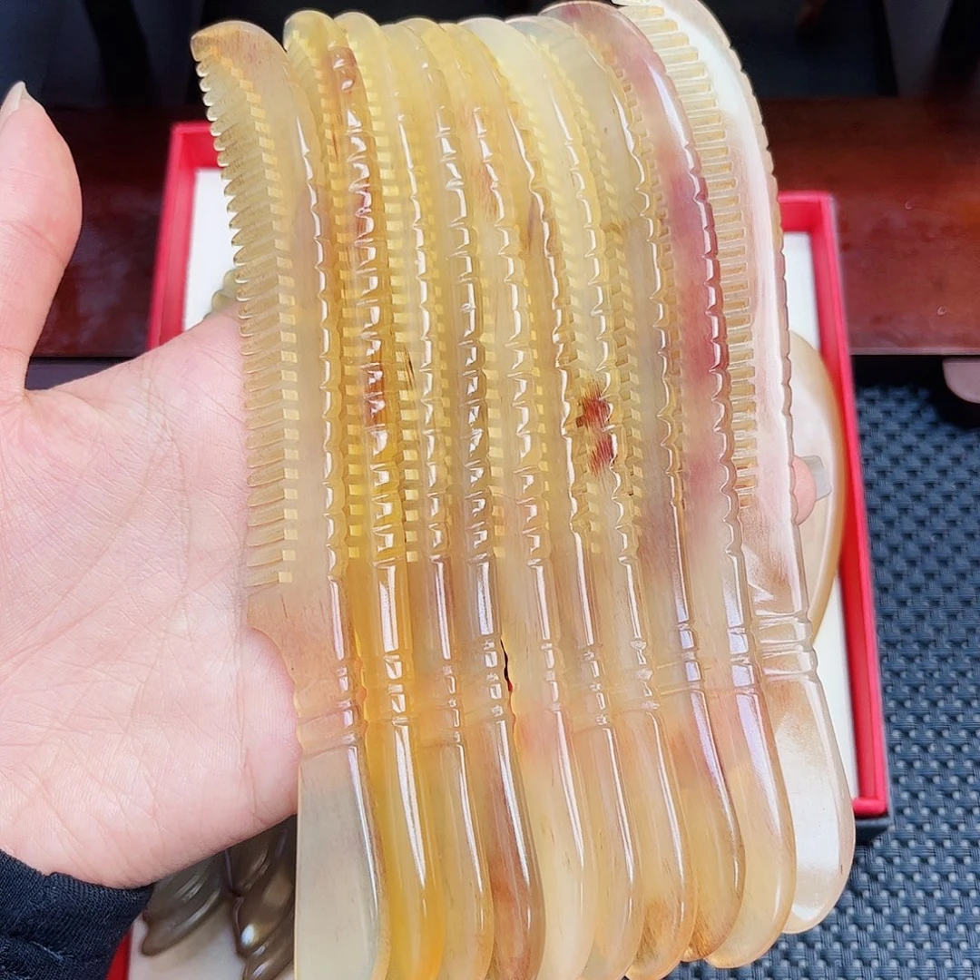 纯手工制作纯牛角梳子