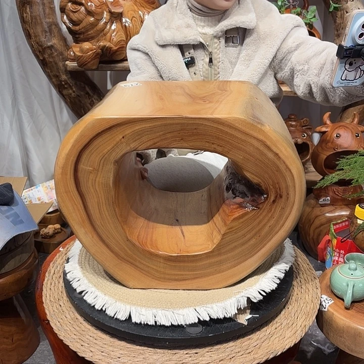 香樟木香樟木根雕凳子一物一拍编号279长28宽27高37