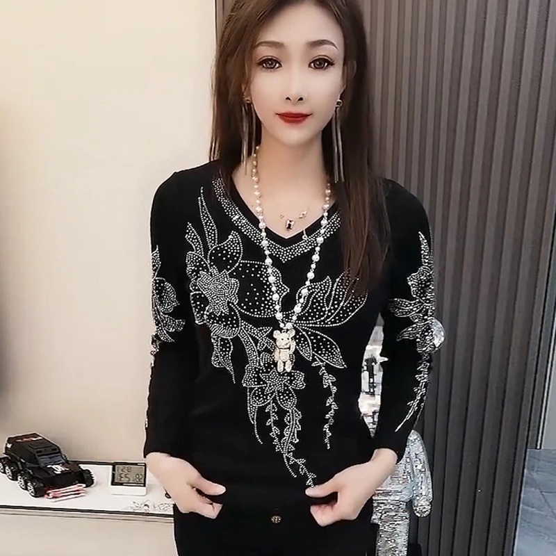 秋冬加厚显瘦长袖洋气时尚减龄蕾丝衫百搭重工长袖烫钻上衣打底衫