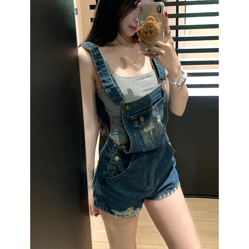 甜辣美式破洞牛仔背带短裤女2025年冬季新款做旧显瘦休闲连体短裤