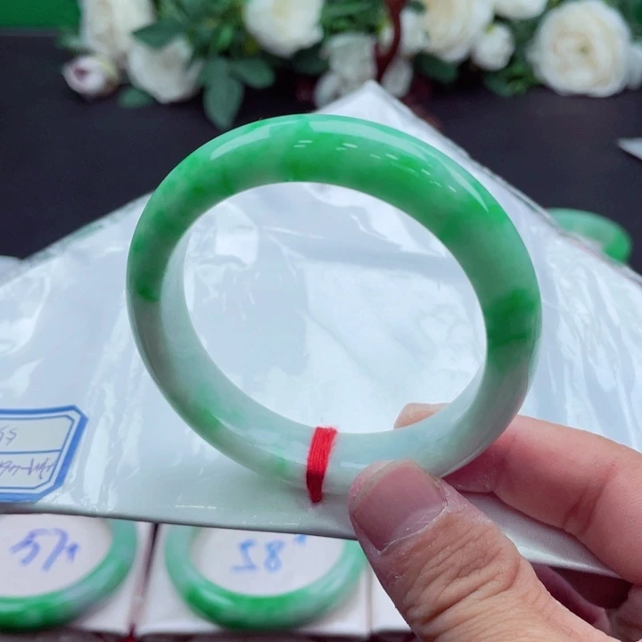 未镶嵌手镯翡翠翡翠