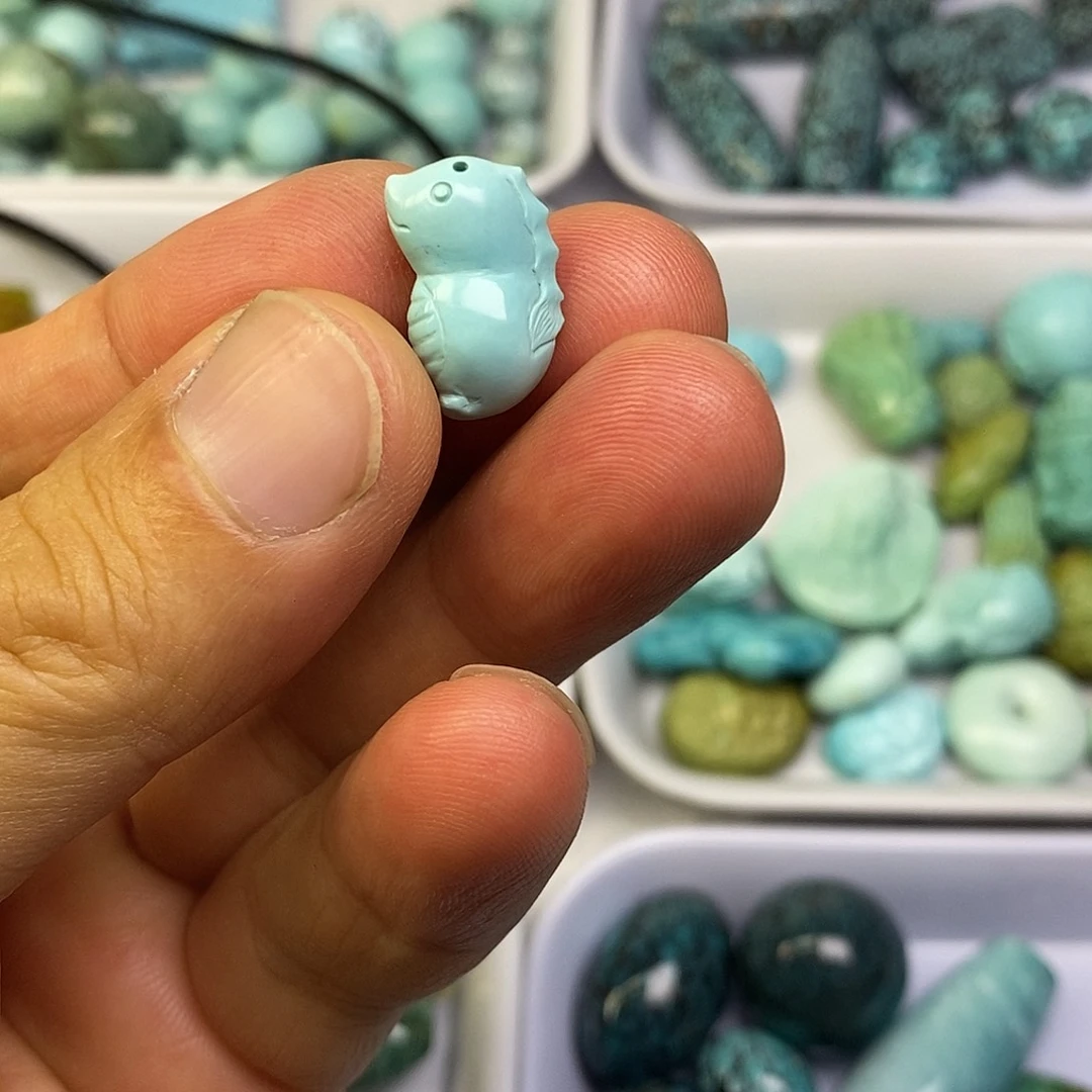未镶嵌高瓷雕刻萌海马