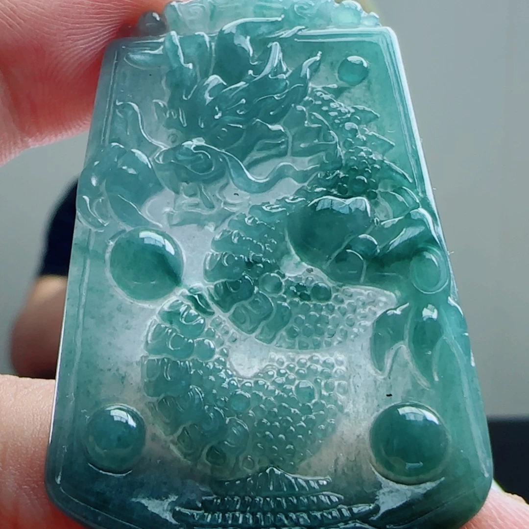 颈饰未镶嵌翡翠1111