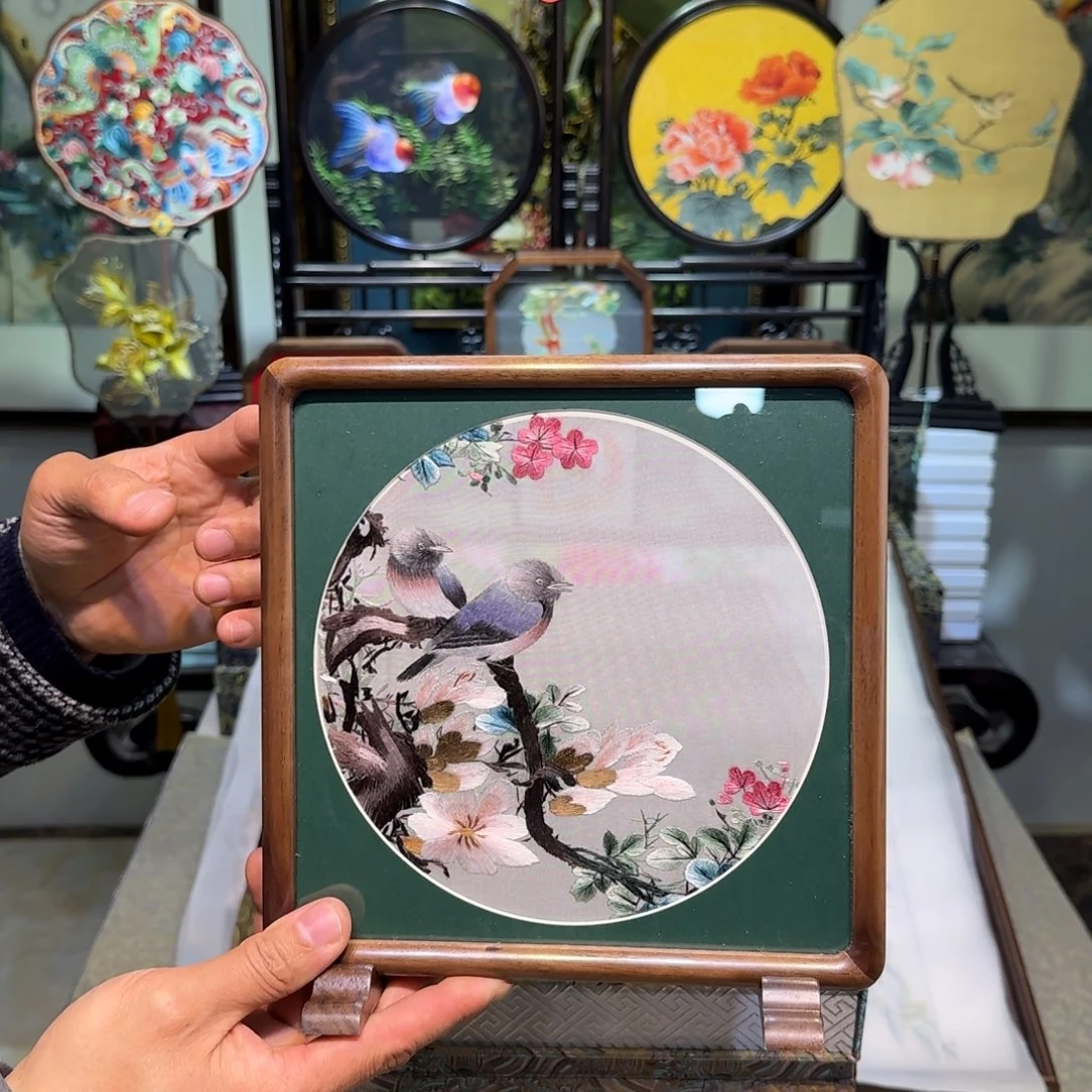 刺绣刺绣工艺精湛