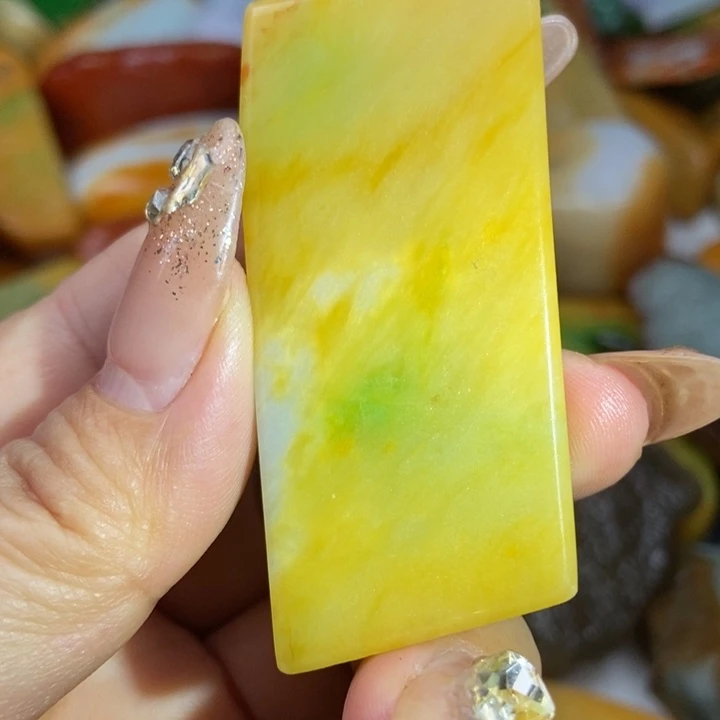 翡翠未镶嵌挂件缅甸