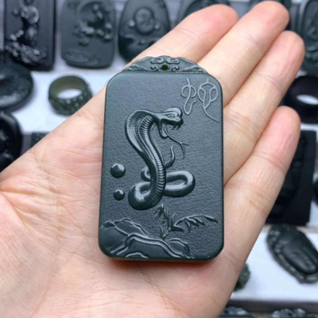 【闪购商品】和田玉颈饰未镶嵌双面雕刻