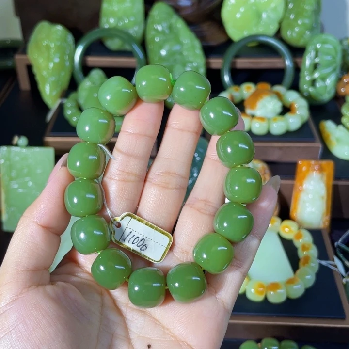 快***吧和田玉未镶嵌手链