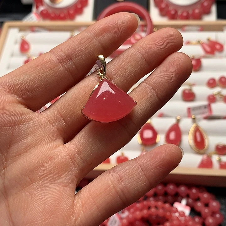 菱锰矿（红纹石）颈饰18K金镶嵌6.73克