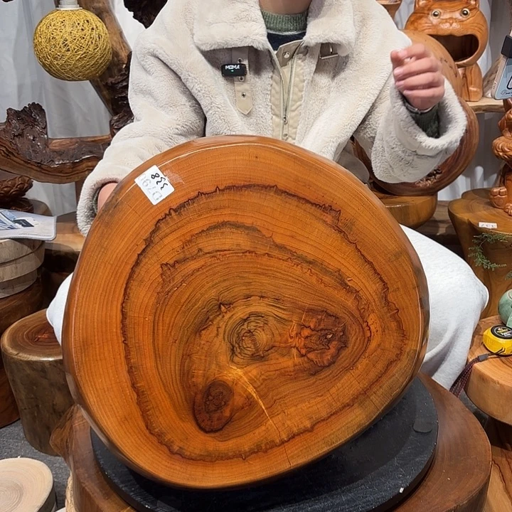 香樟木香樟木根雕凳子一物一拍编号790长41宽38高25