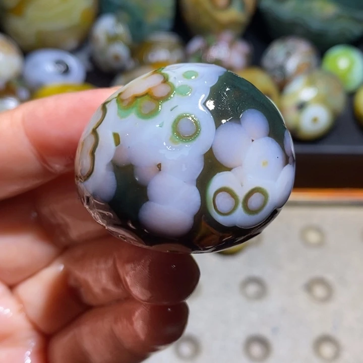 未镶嵌玛瑙/玉髓珠宝半成品28