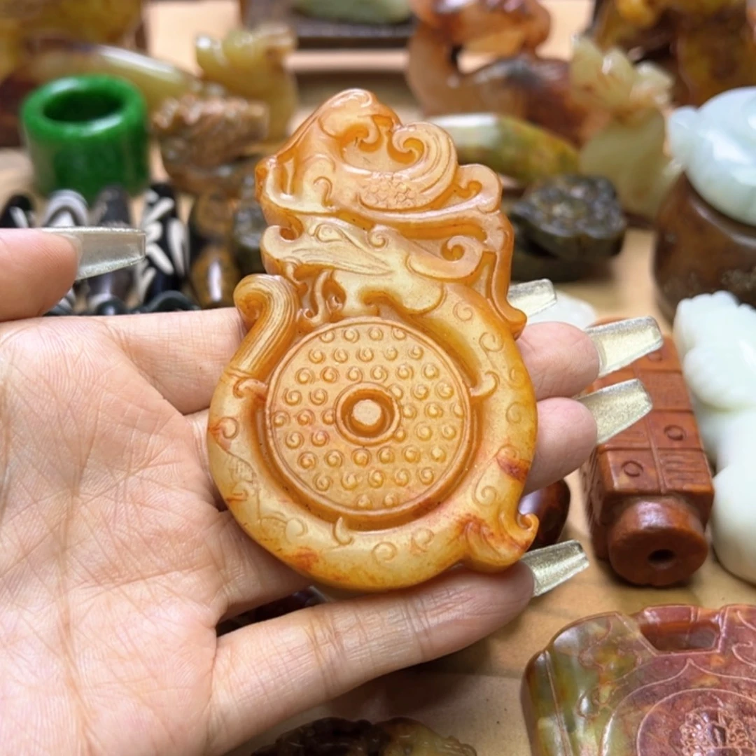 【闪购商品】蛇纹石玉颈饰未镶嵌