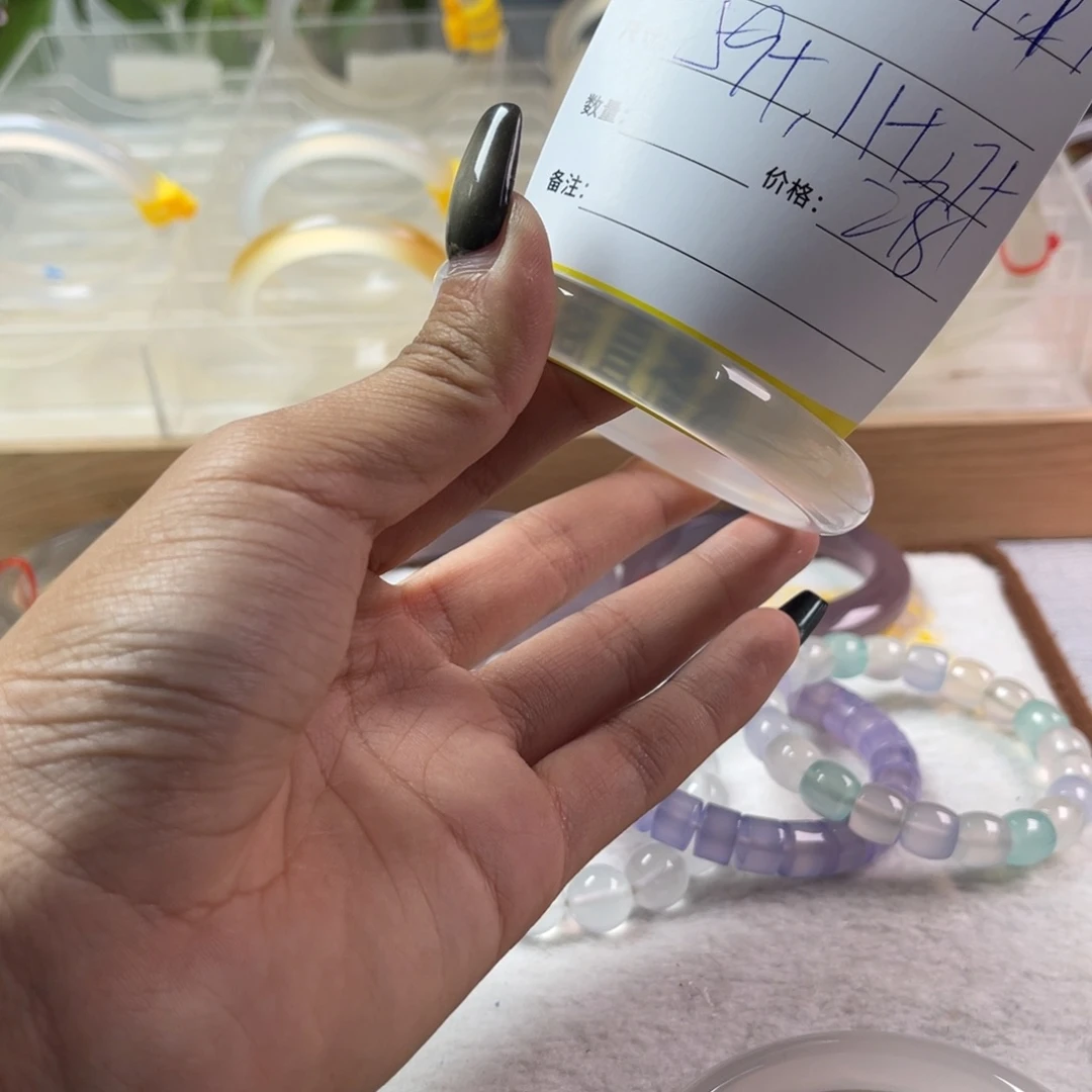 手镯玛瑙/玉髓未镶嵌耶*