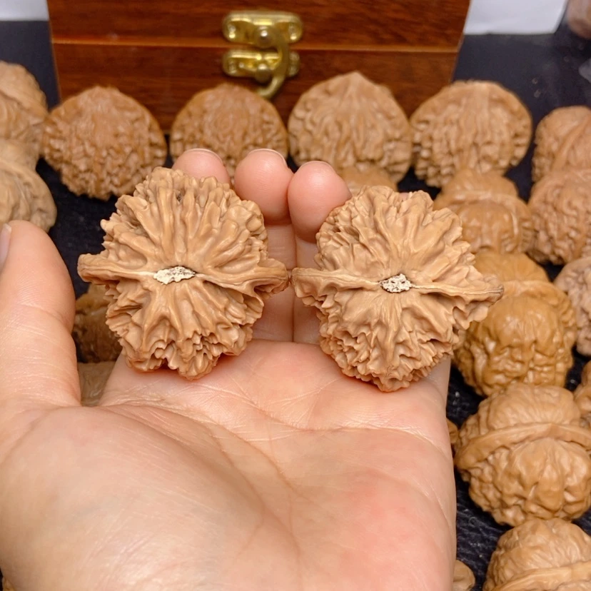 【闪购商品】文玩核桃吊坠S****g帝王44