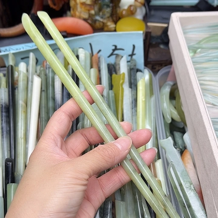 蛇纹石玉未镶嵌发簪