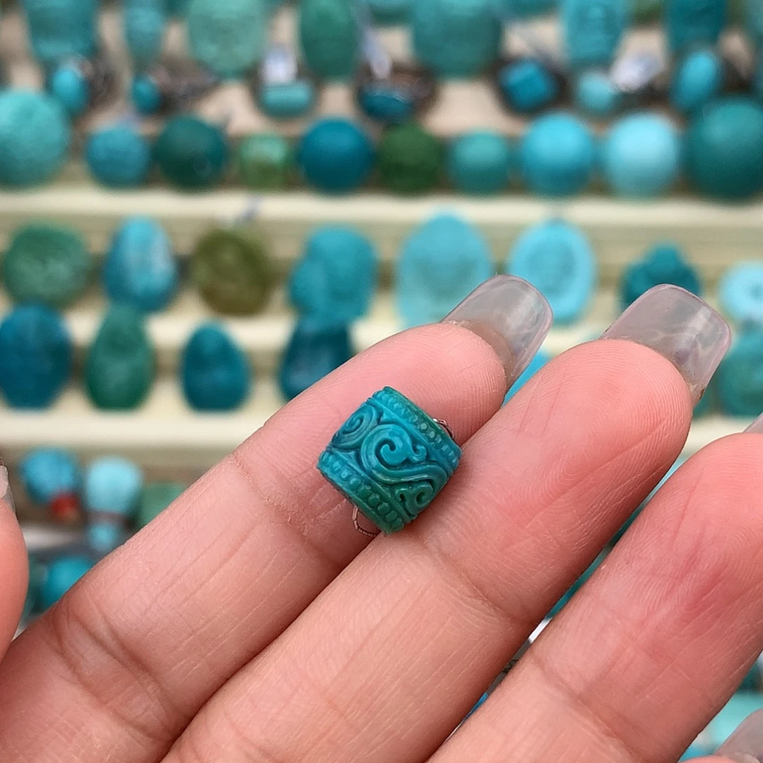 绿松石未镶嵌珠宝奇石9×8.5