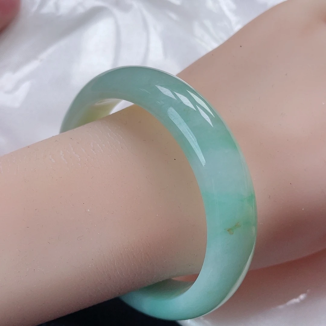 翡翠手镯（圆镯）未镶嵌缅甸翡翠手镯55圈