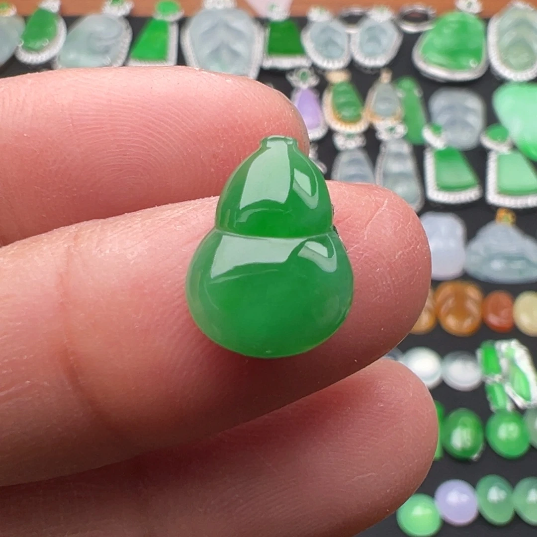 翡翠颈饰未镶嵌葫芦14