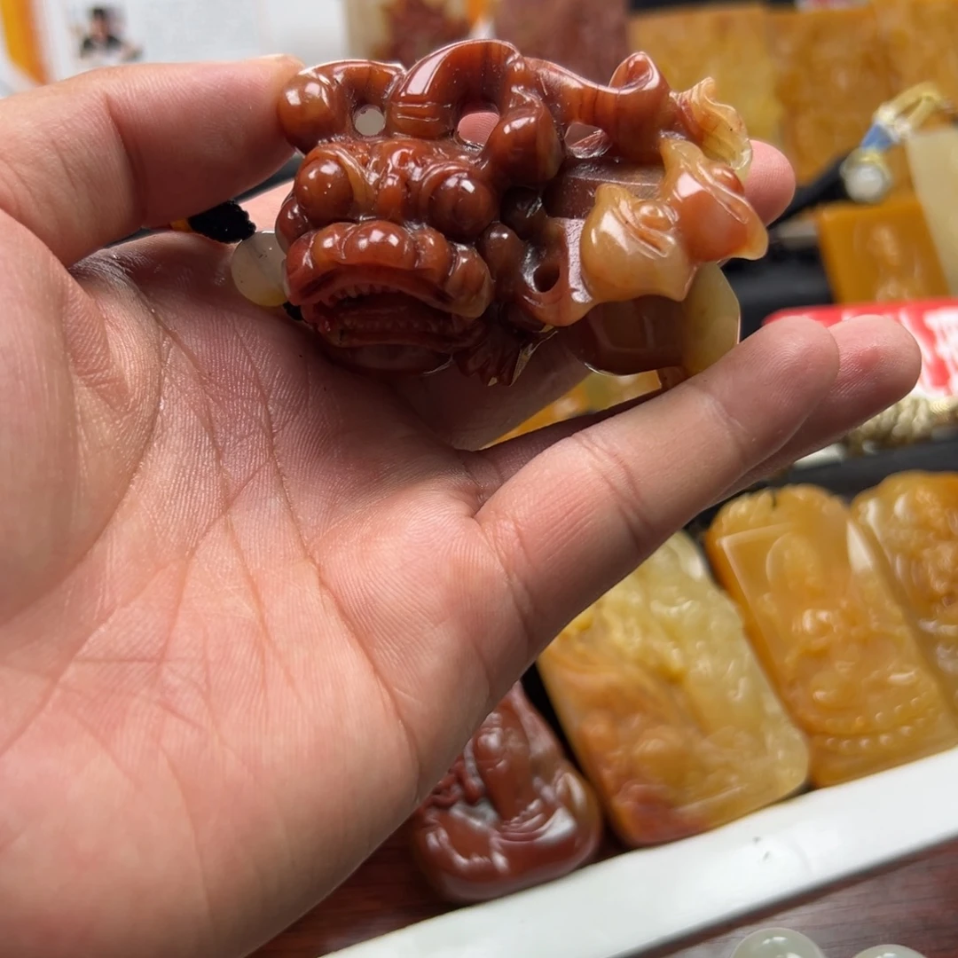 石英质玉（黄龙玉）未镶嵌多样性发货，发其一