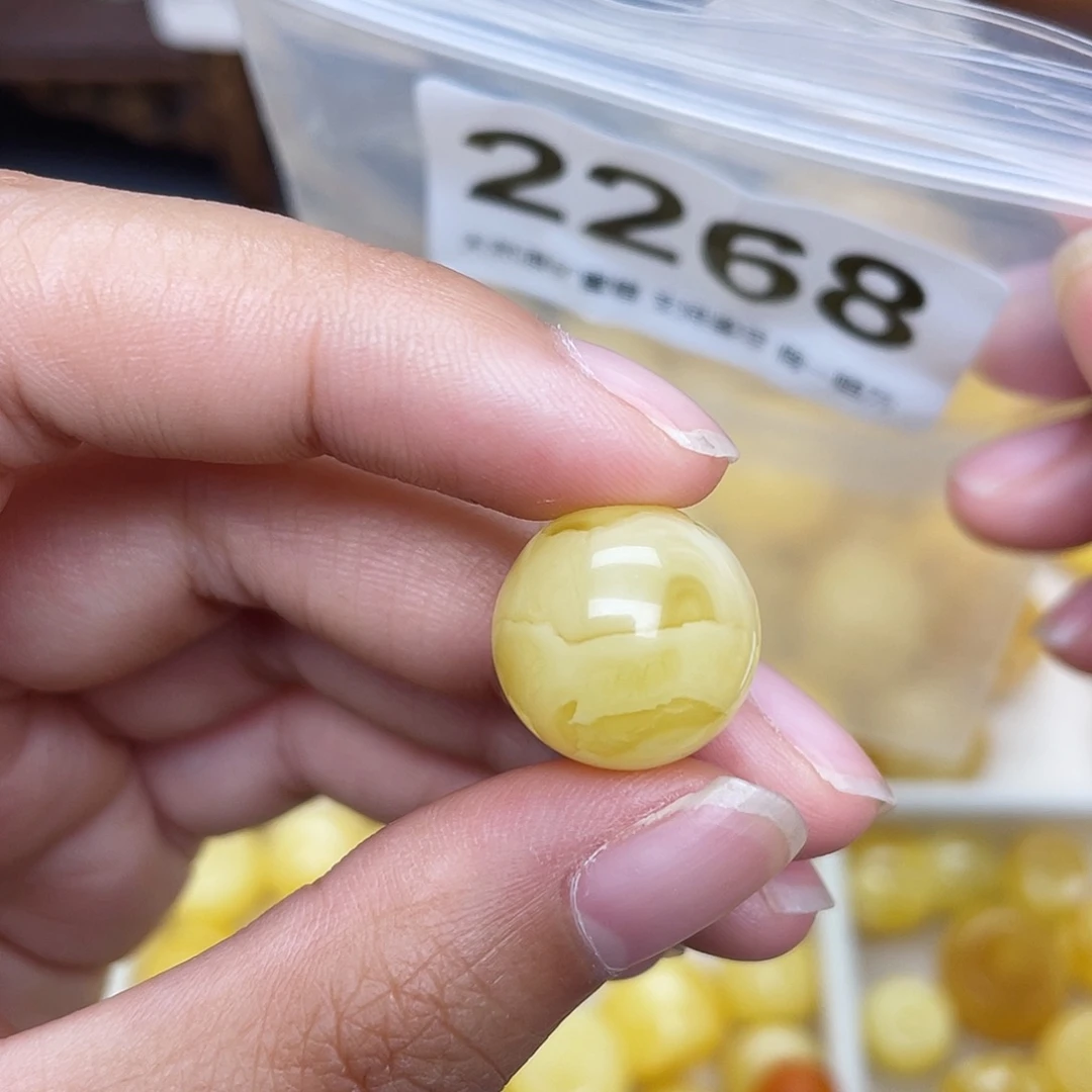 蜜蜡未镶嵌珠宝奇石15.2沙眼