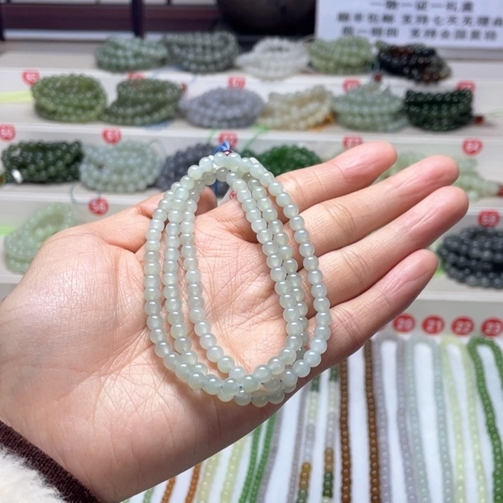 和田玉颈饰未镶嵌偷****?5m m