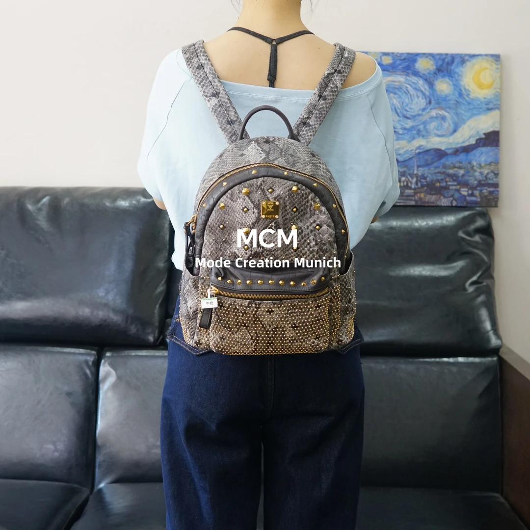 95新 MCM 蛇皮双肩包/SD05524019/4019