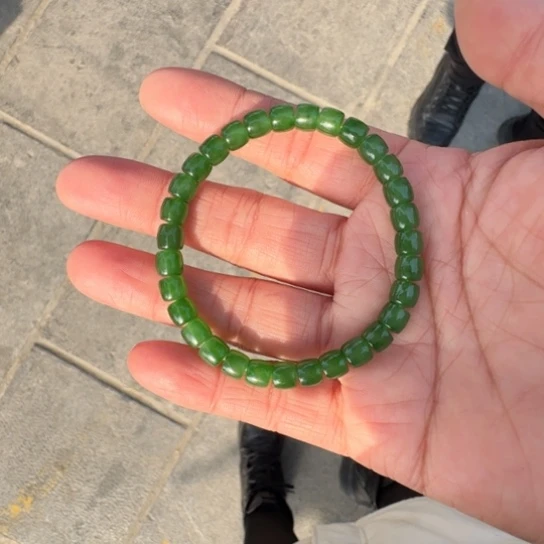 和田玉手链未镶嵌俄罗斯无黑点7x6