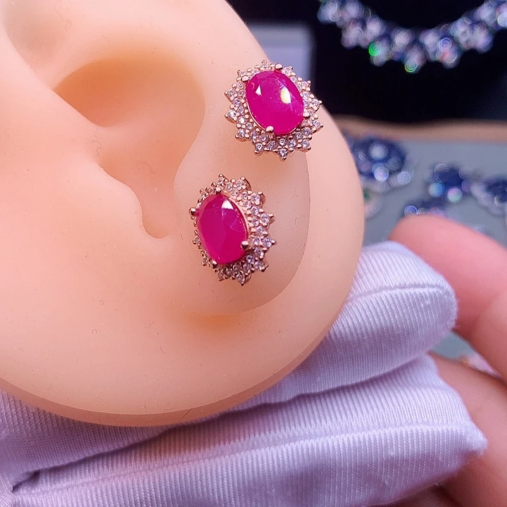 红宝石银S925镶嵌耳饰