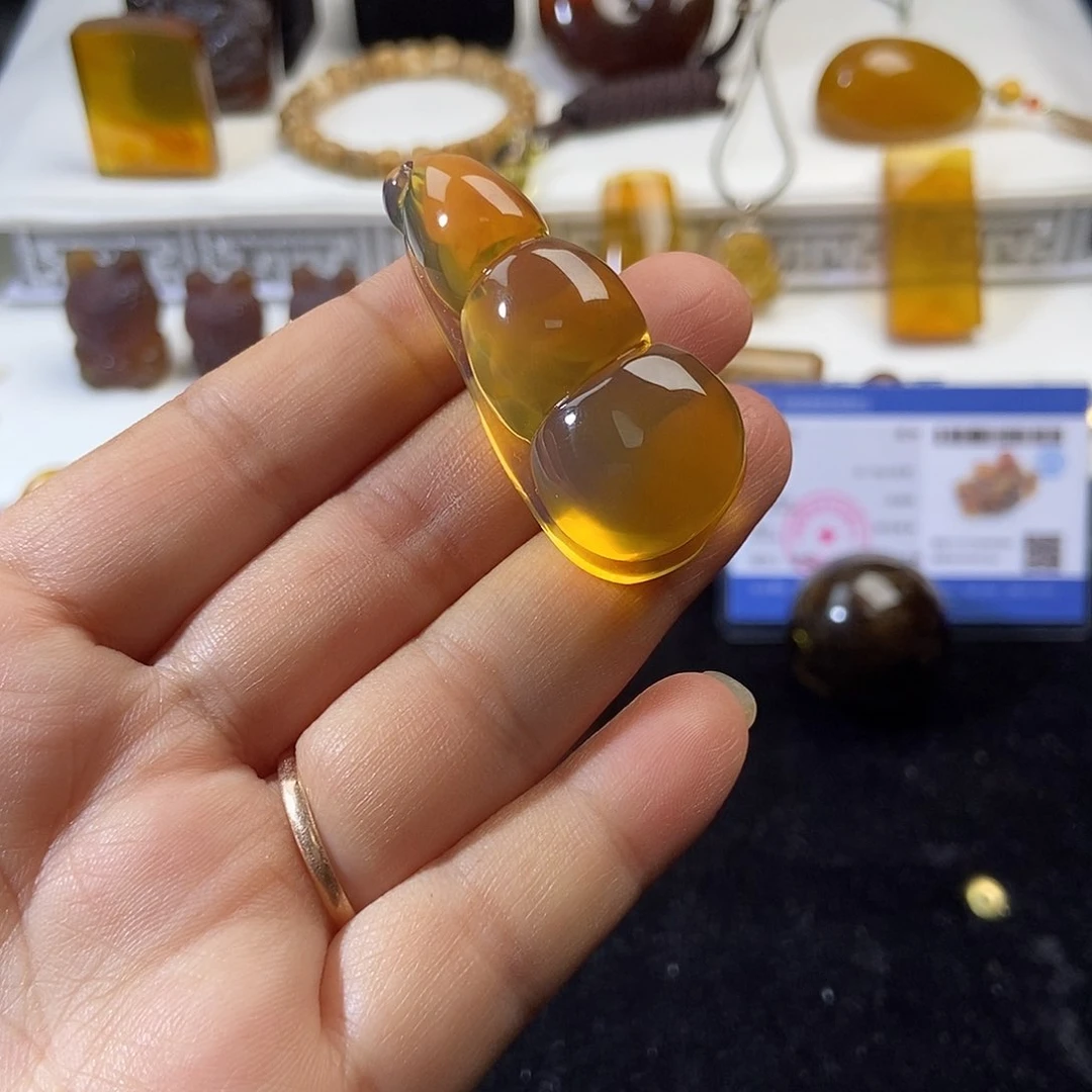 未镶嵌颈饰琥珀缅甸天然琥珀吊坠