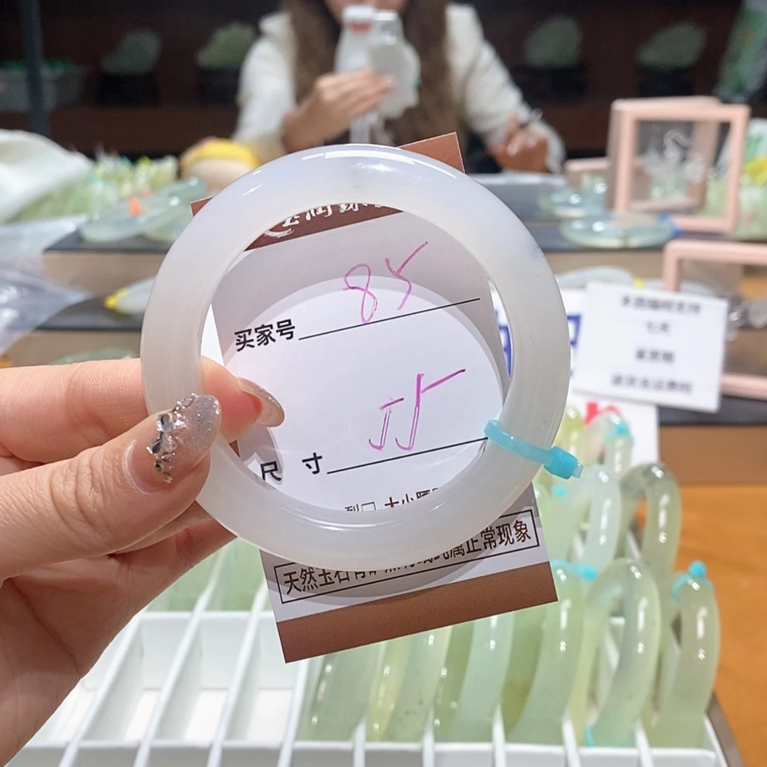 【闪购商品】岫玉手镯未镶嵌天然