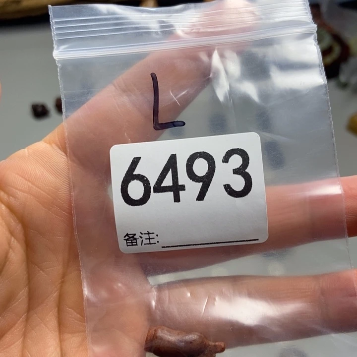 L***x蛇纹石玉未镶嵌项链