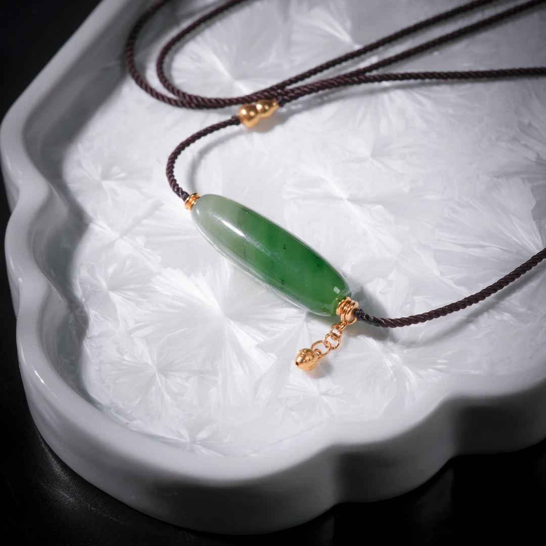 【诗蓉】念春光·高定和田玉苹果绿18K金锁骨链AD2564尺寸约33*10