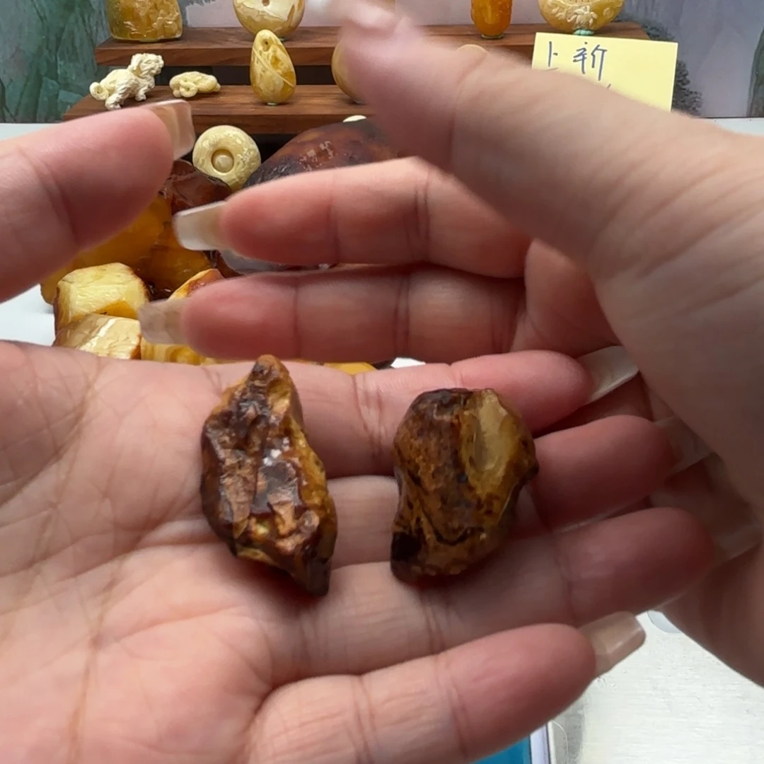 子***鑫定制琥珀未镶嵌蜜蜡
