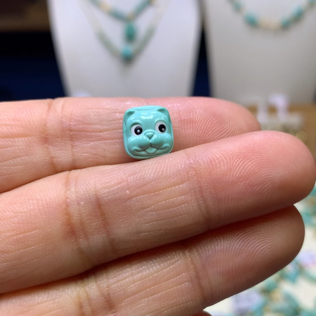 忽***晚绿松石未镶嵌配饰