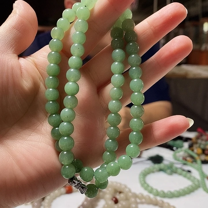 密玉（石英质玉）未镶嵌颈饰