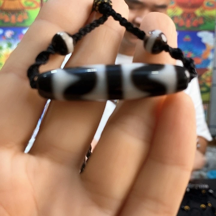 额***尼未镶嵌颈饰玛瑙/玉髓203