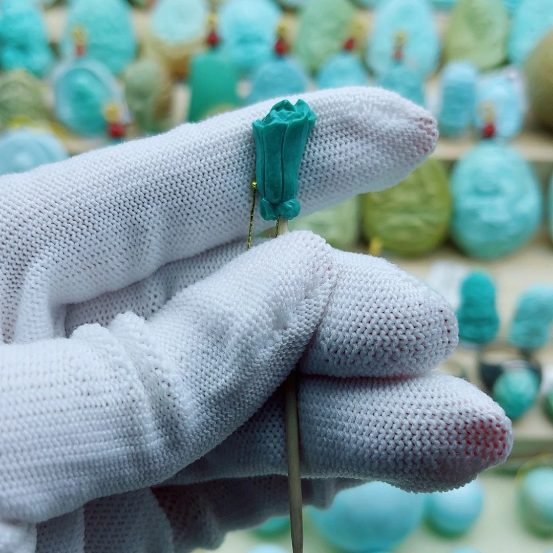 绿松石未镶嵌珠宝奇石